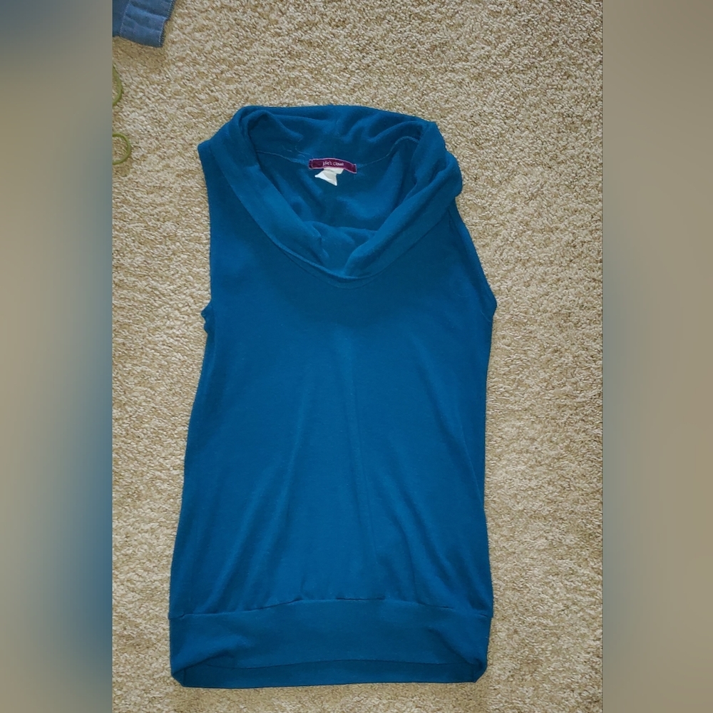 Sleeveless sweater